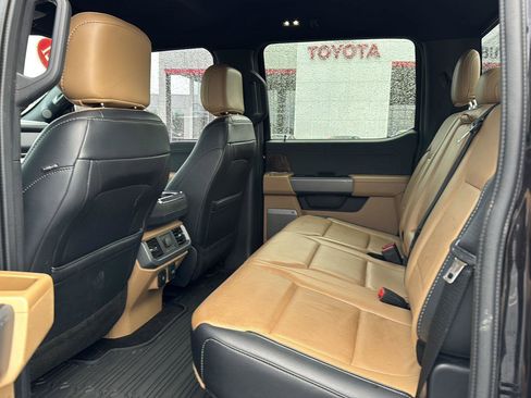 Used 2021 Ford F150 Lariat AWD/4WD image 12