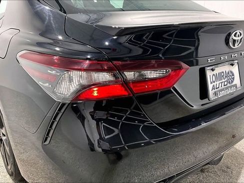 Used 2024 Toyota Camry SE image 40