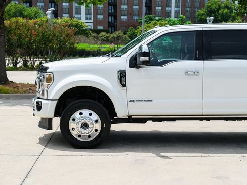 Used 2022 Ford F450 Platinum w/ FX4 Off-Road Package AWD/4WD image 10