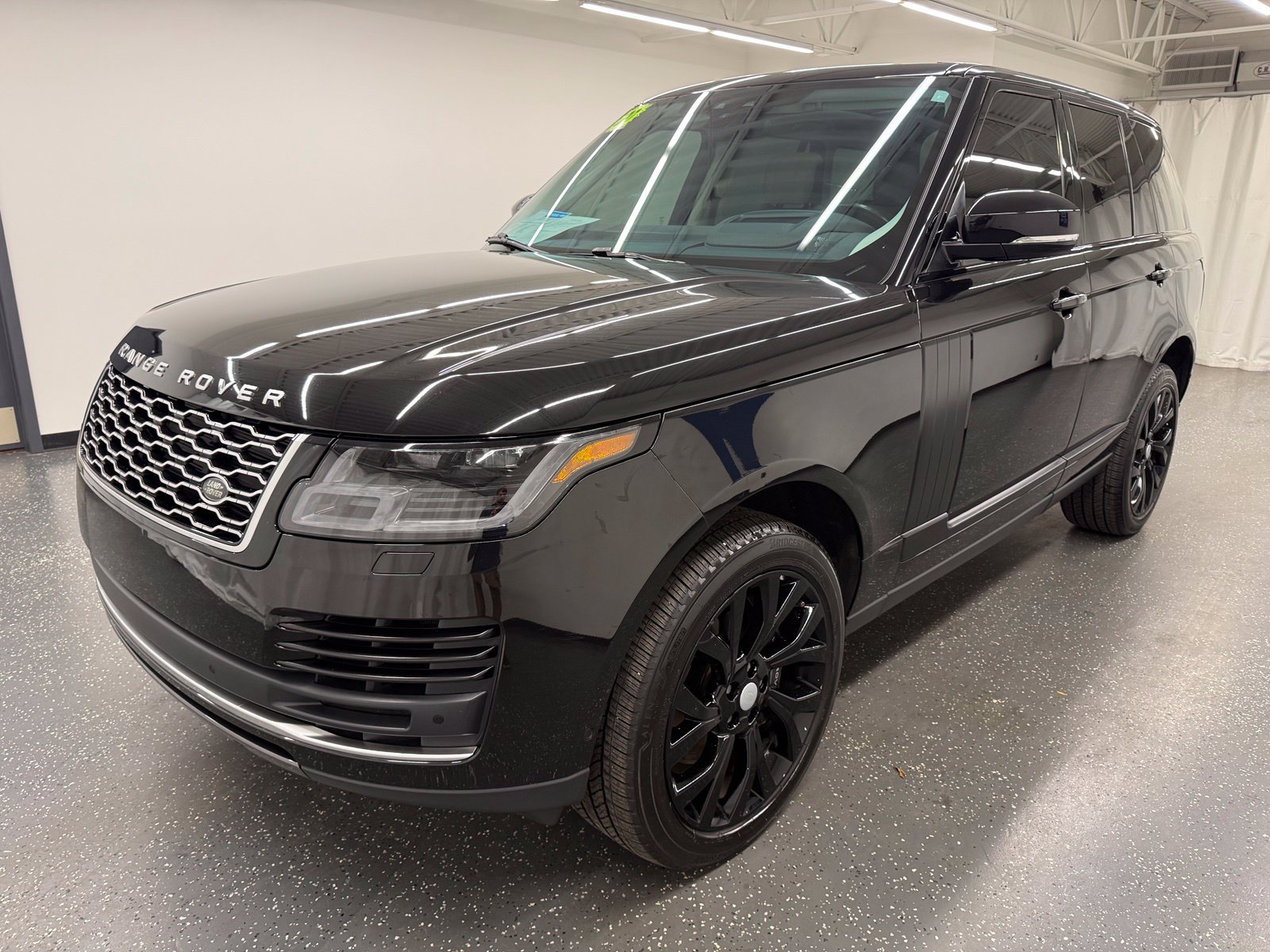 Used 2020 Land Rover Range Rover HSE AWD/4WD image 4