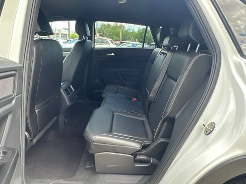 Used 2020 Volkswagen Atlas Cross Sport SE FWD image 27