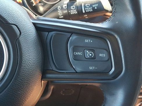 Used 2022 Jeep Wrangler Unlimited Sport AWD/4WD image 24