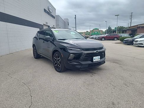 Used 2023 Chevrolet Blazer RS AWD/4WD image 9