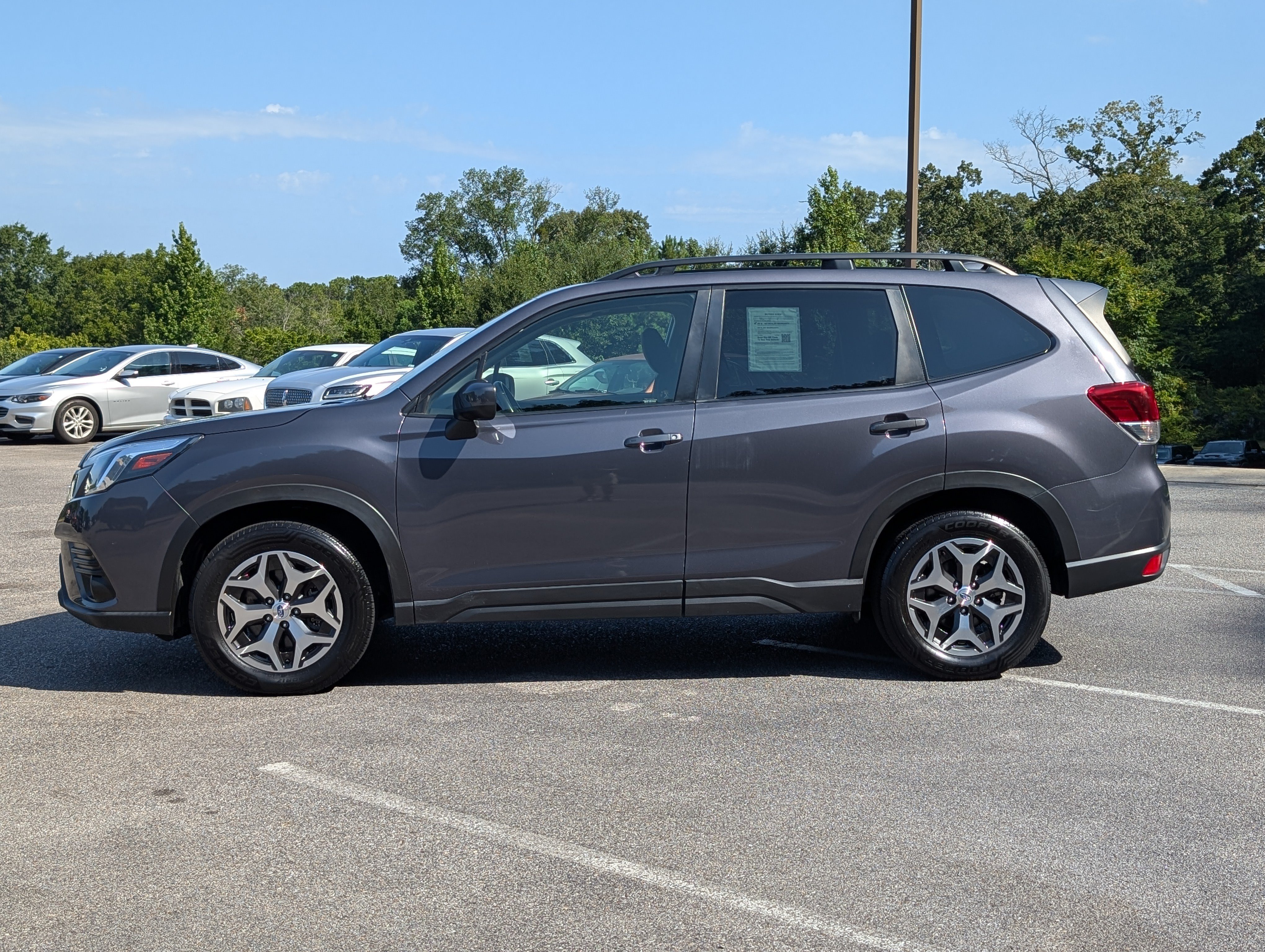 Used 2023 Subaru Forester Premium AWD/4WD image 6