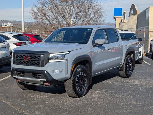 Used 2024 Nissan Frontier PRO-4X w/ Off-Road Protection Package image 3