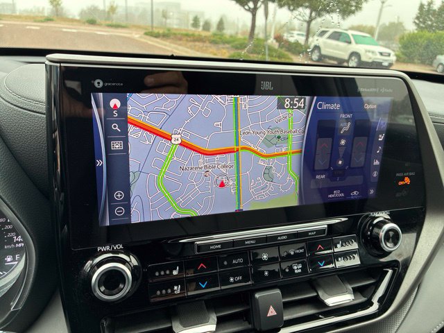 Used 2020 Toyota Highlander Limited AWD/4WD image 14