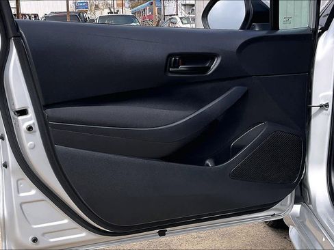 Used 2024 Toyota Corolla LE image 23