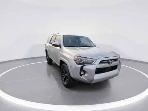 Used 2023 Toyota 4Runner SR5 w/ Convenience Package (TMS) RWD image 3