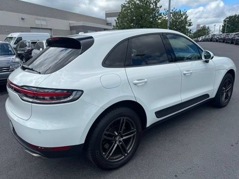 Used 2021 Porsche Macan AWD/4WD image 24