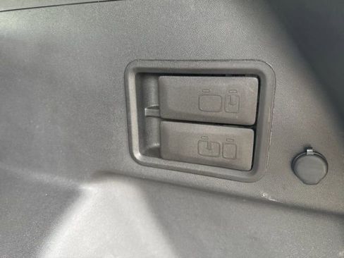 Certified 2023 Chevrolet Equinox LT w/ Driver Convenience Package image 25