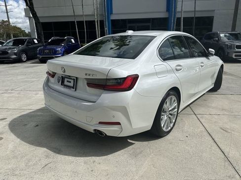 Used 2024 BMW 330i Sedan w/ Convenience Package RWD image 37