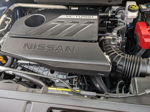 Used 2023 Nissan Rogue SV image 34