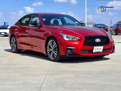 Used 2024 INFINITI Q50 Sensory image 3