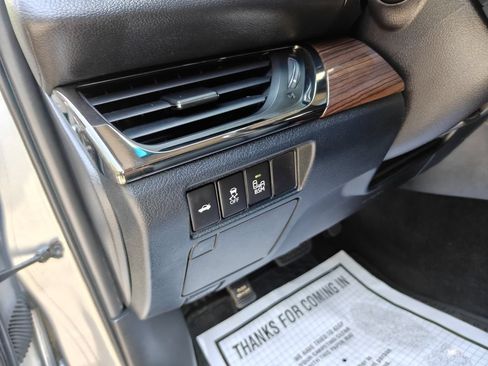 Used 2015 Toyota Avalon XLE Touring FWD image 14