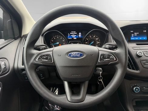 Used 2017 Ford Focus S image 16