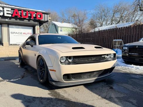 Used 2018 Dodge Challenger SRT Hellcat image 3