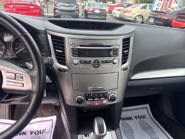 Used 2011 Subaru Legacy 2.5i Premium AWD/4WD image 17
