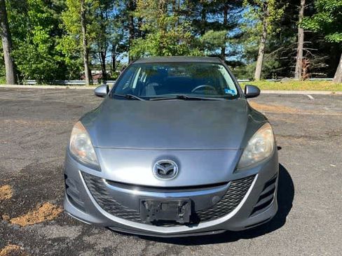Used 2010 MAZDA MAZDA3 i Touring FWD image 2