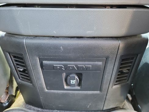 Used 2017 RAM 1500 Lone Star RWD image 15