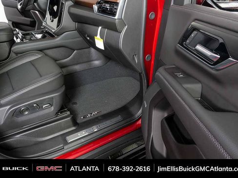 New 2026 GMC Yukon Denali w/ Denali Reserve Package AWD/4WD image 25