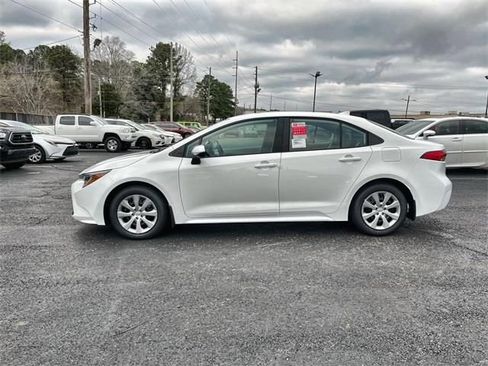 Used 2026 Toyota Corolla LE image 14