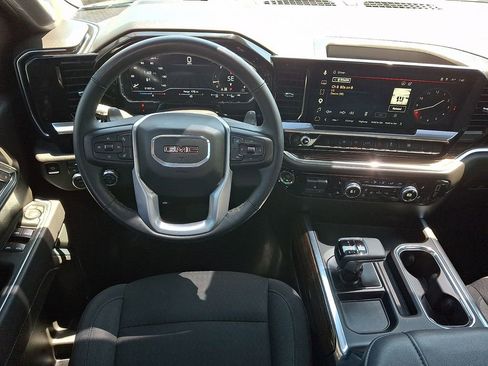 Used 2025 GMC Sierra 1500 Elevation AWD/4WD image 10