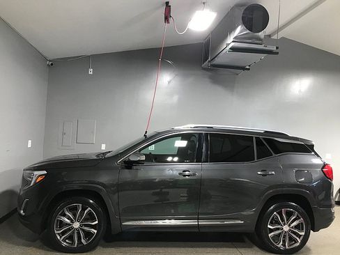 Used 2018 GMC Terrain Denali w/ Advanced Safety Package AWD/4WD image 6
