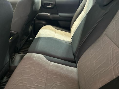 Certified 2023 Toyota Tacoma TRD Off-Road w/ Technology Package image 5