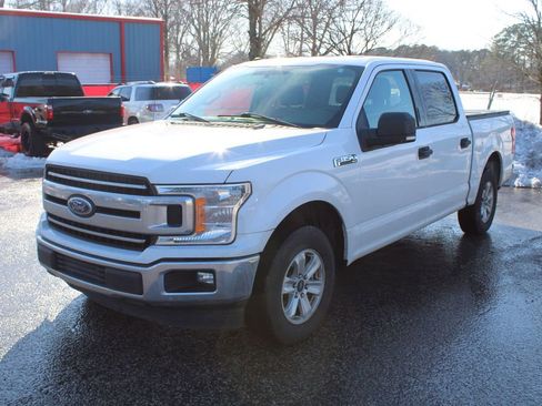 Used 2018 Ford F150 XLT w/ Equipment Group 301A Mid image 3