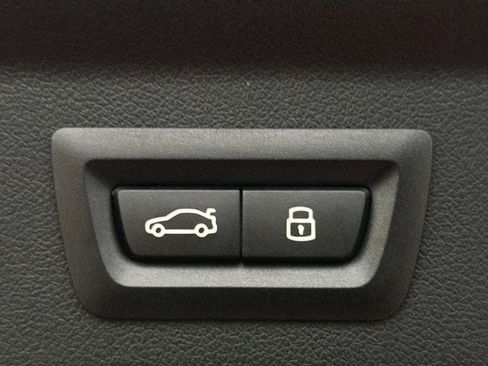 Used 2025 BMW X2 xDrive28i image 13