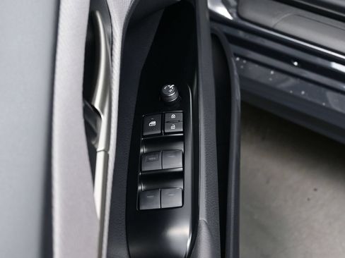 Used 2026 Toyota Camry SE FWD image 10