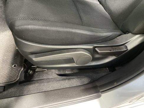 Used 2016 Subaru Impreza 2.0i AWD/4WD image 21