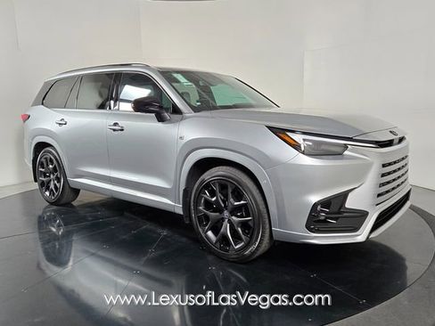 New 2026 Lexus TX 500h AWD image 2