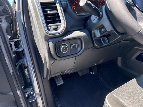 New 2026 RAM 2500 Laramie w/ Night Edition AWD/4WD image 10