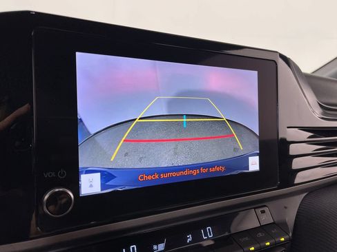 Used 2025 Toyota Camry SE FWD image 21