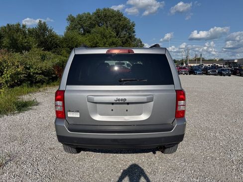 Used 2016 Jeep Patriot Sport w/ Power Value Group AWD/4WD image 12