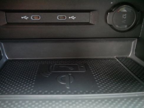 Used 2024 Volkswagen Taos SE AWD/4WD image 30