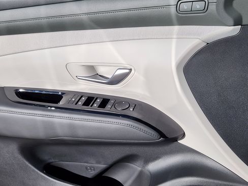 New 2026 Hyundai Tucson Limited AWD/4WD image 7
