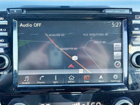 Used 2018 Nissan Murano SV w/ Premium Package AWD/4WD image 15