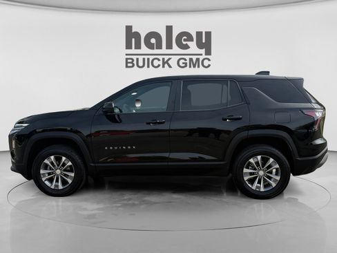 Used 2025 Chevrolet Equinox LT image 2