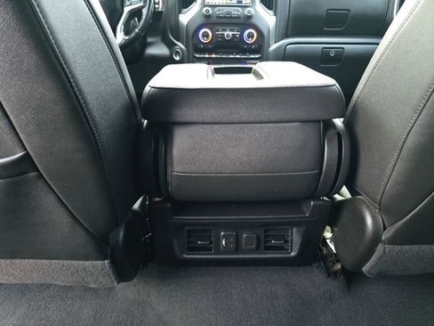 Certified 2022 Chevrolet Silverado 1500 LT w/ All Star Edition Plus image 23