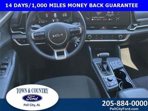 Used 2023 Kia Sportage LX image 6