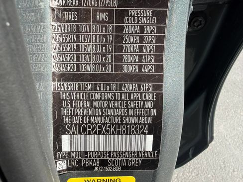 Used 2019 Land Rover Discovery Sport HSE AWD/4WD image 34