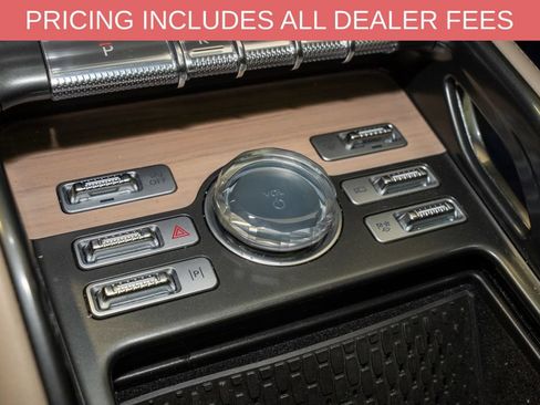Used 2024 Lincoln Nautilus Reserve w/ Equipment Group 202A AWD/4WD image 19