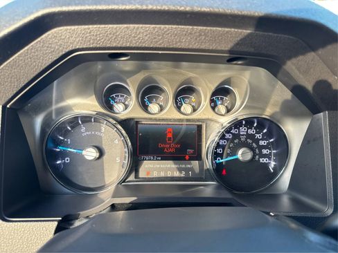 Used 2015 Ford F250 Lariat w/ Chrome Package image 19