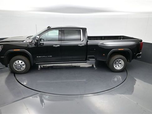 New 2026 GMC Sierra 3500 Denali w/ Denali Reserve Package image 20