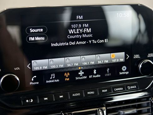 Used 2023 Nissan Pathfinder SL image 19