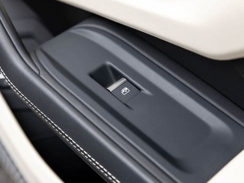 Used 2019 Lamborghini Urus image 54