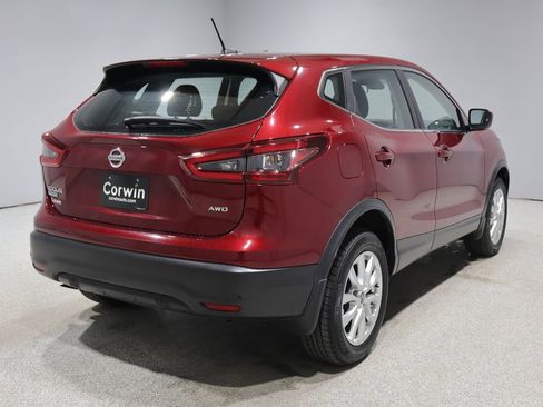 Used 2021 Nissan Rogue Sport S AWD/4WD image 2