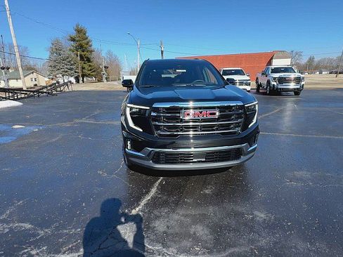 New 2025 GMC Acadia Elevation w/ Elevation Premium Package image 3